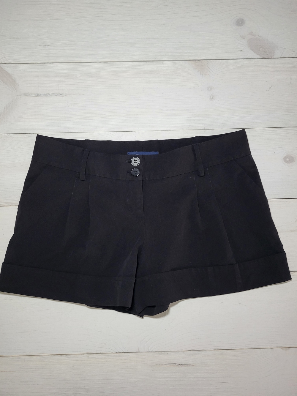 Zenana Outfitters Shorts Black Pleated Cuffed Tailored Preppy Summer.